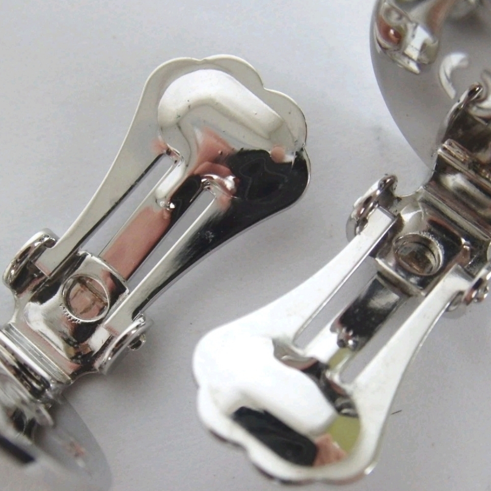 Dior Silver Logo Clip On Earrings - Picture 7 of 8